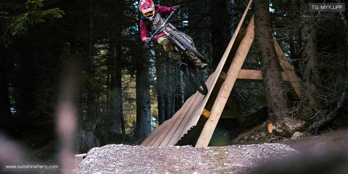 🏆正版周边，把热爱穿在身上！